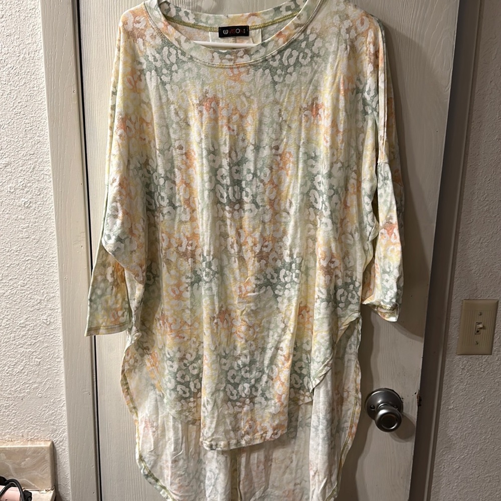 Vision High Low Tunic Tie Dye Leopard